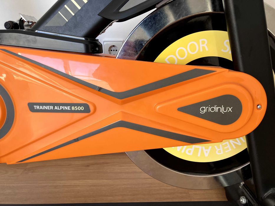 Bicicleta de Spinning - Gridinlux ALPINE 8500 Spinning Bike