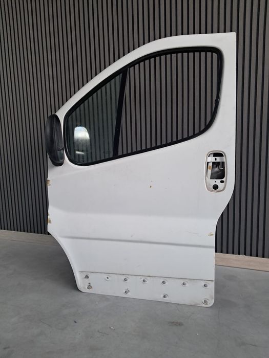 Porta Renault Trafic c/ vidro  2001- 2014