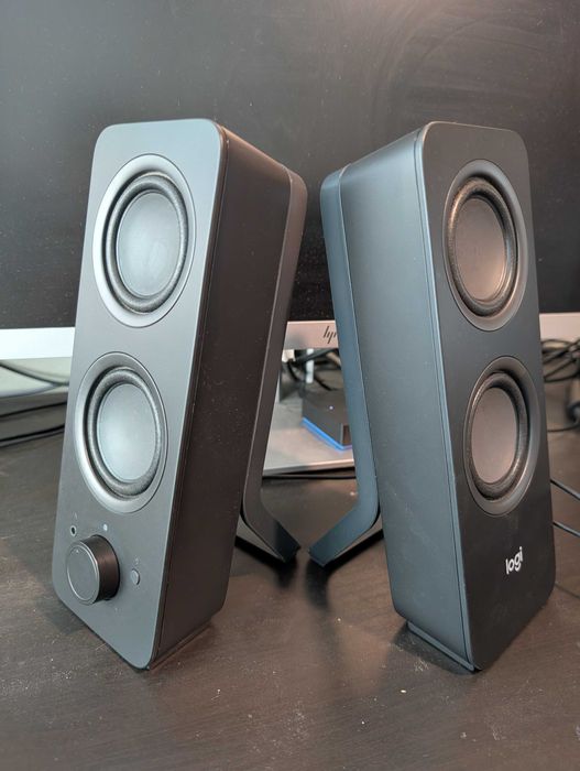 Colunas Logitech Z207 Stereo 2.0 Bluetooth 10W