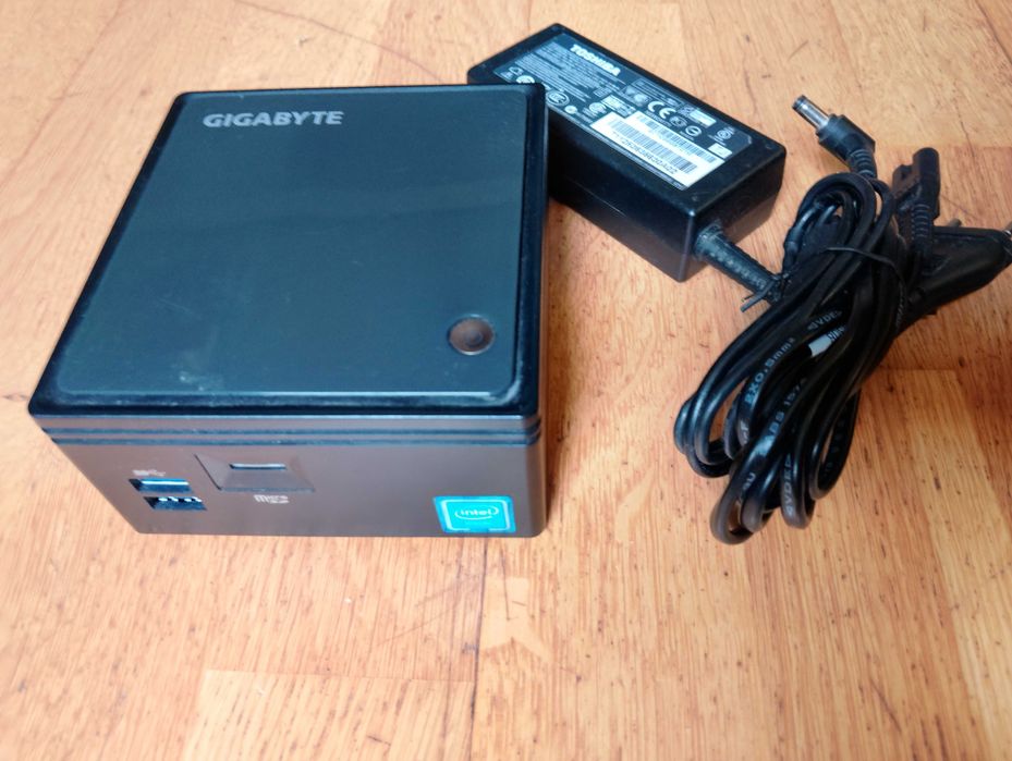 Gigabyte Brix N3150(4Gb DDR3, SSD 60Gb) з блоком живлення