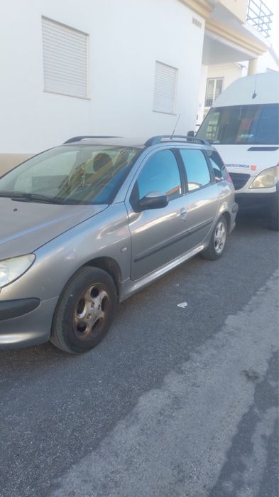 Carro peugeot 2002
