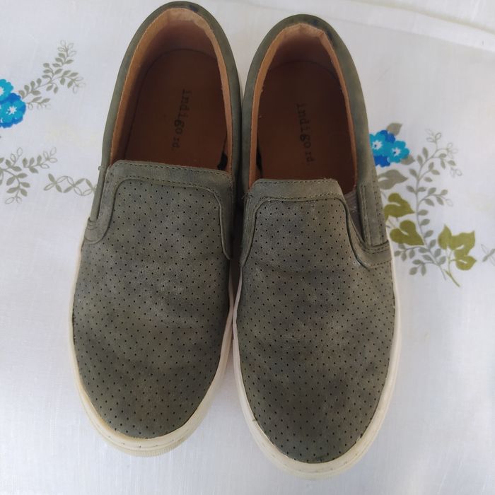 Продам подростковые макасины туфли