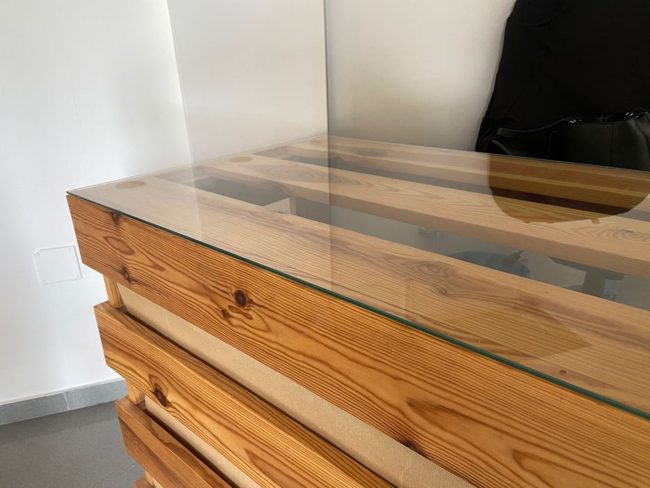 Balcão com área de trabalho