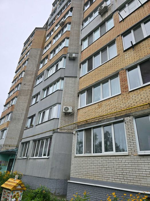 Продаж двокімнатної квартири збільшеного планування (Піщаний масив)