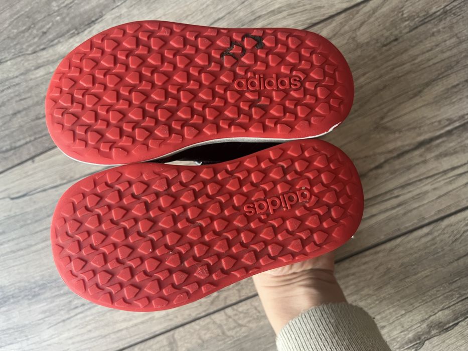 Кросівки adidas дитячі