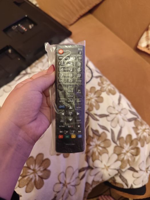 Продам плазму LG 42