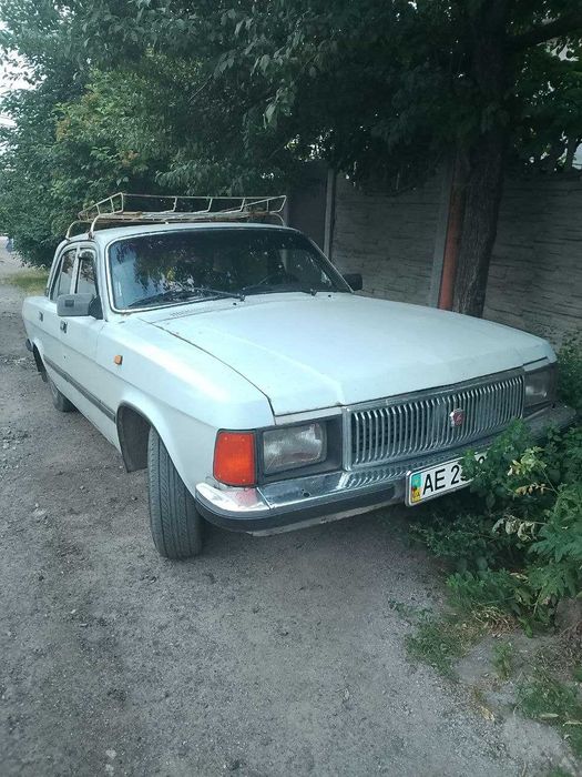 Продаю автомобіль ГАЗ 3102. 1995 р/в, на ходу..