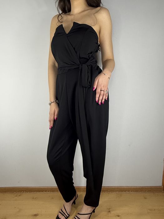 Czarny elegancki kombinezon z prostą nogawką Bonprix rozmiar 42 XL