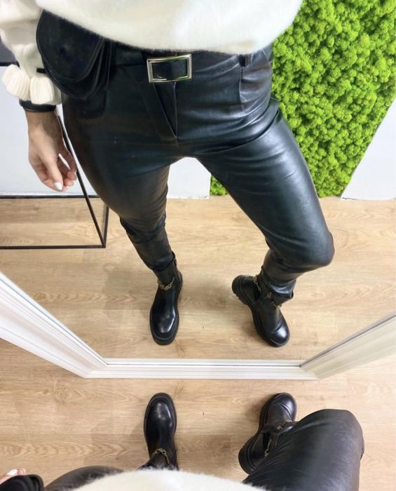 Nowe spodnie z paskiem