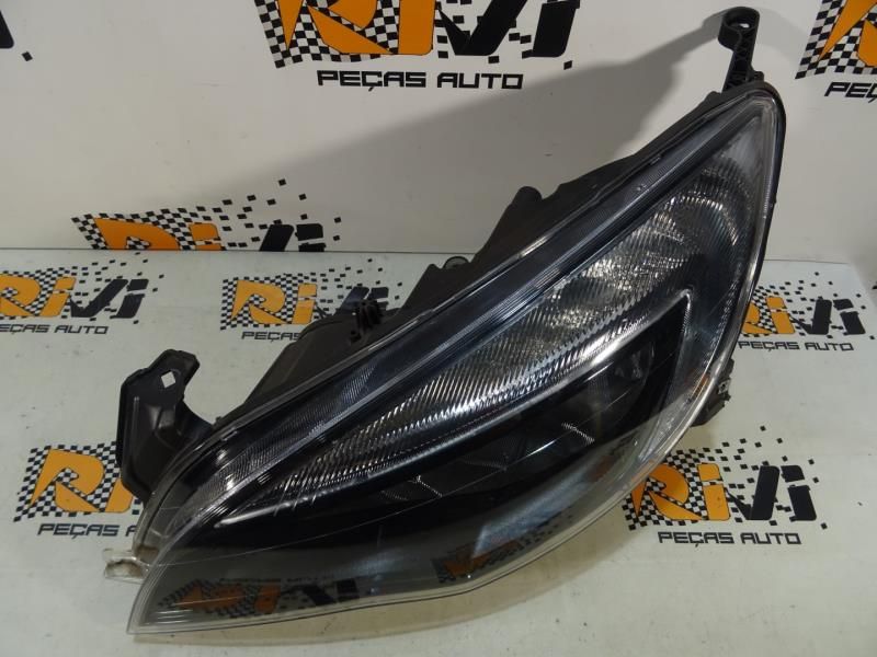 Ótica / farol esquerda OPEL Astra J