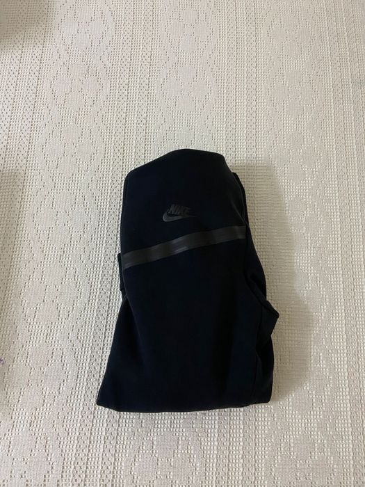 Casaco Nike Teck Preto Tamanho