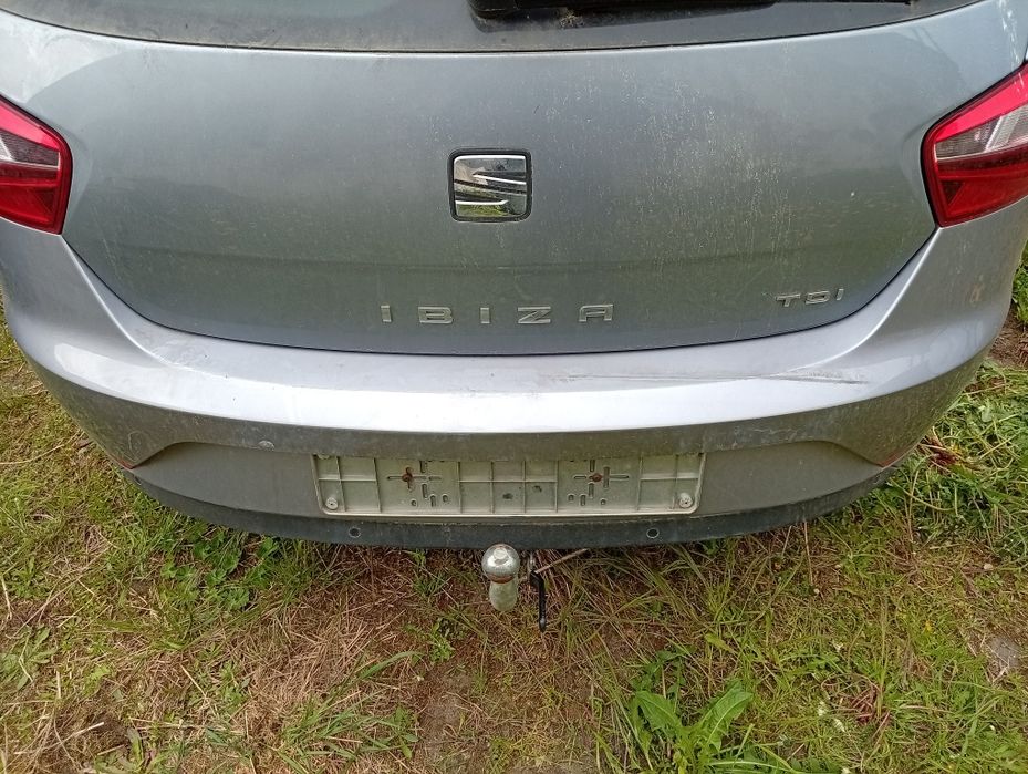 Seat Ibiza 6j po lifcie hak holowniczy