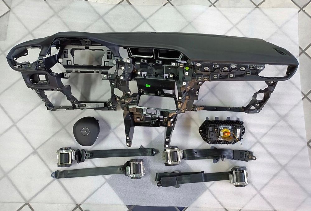 Kit de airbags, tablero e cintos de segurança para Opel Corsa F