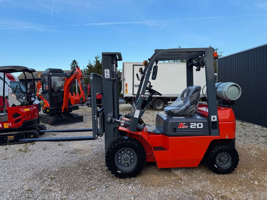 Wózek widłowy MEX K20  Silnik NISSAN Triplex NOWY OD REKI