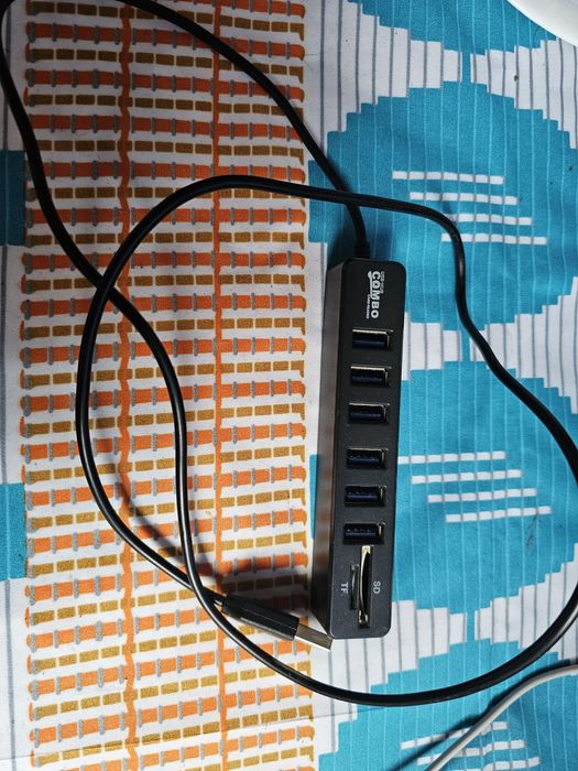 USB HUB-картридер 8in1 6USB/SD/TF, Black