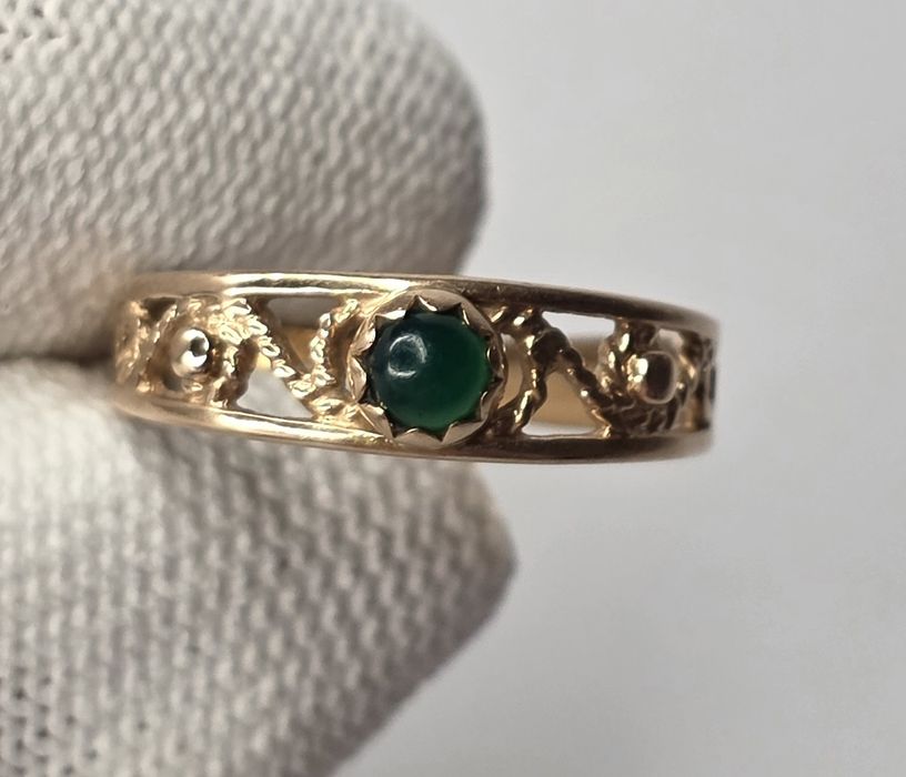 Золотое кольцо с хризопразом Ссср.