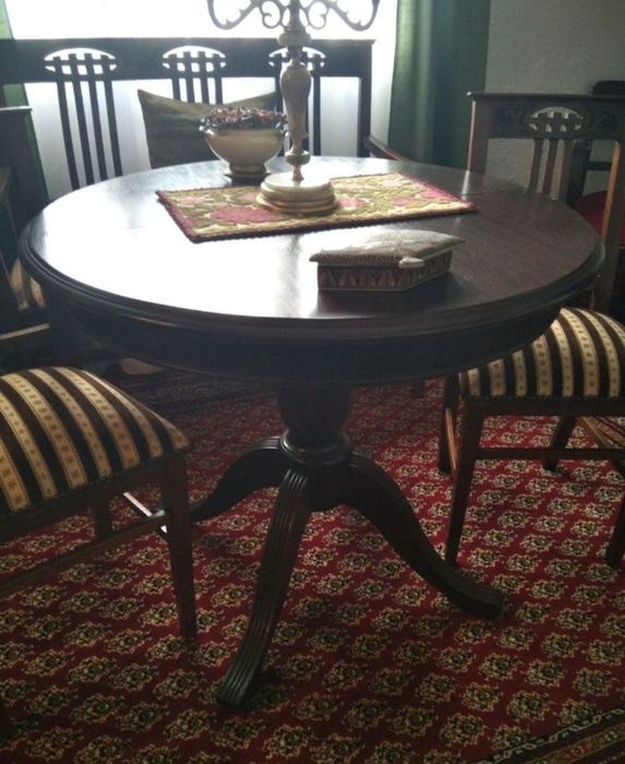 Vários Móveis em Madeira