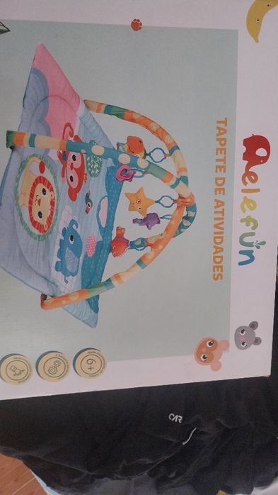 Next to me 2 mais o tapete de brinde e o travesseiro de amamentação