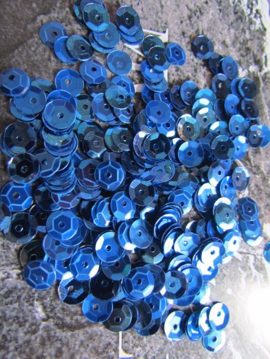 Набор синих пайеток