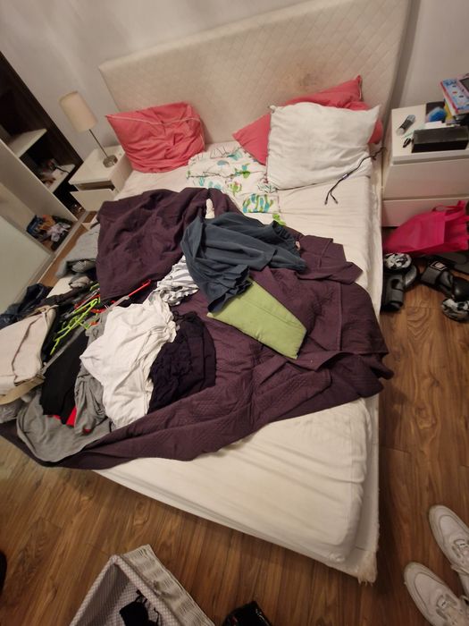 Łóżko małżeńskie do odnowienia