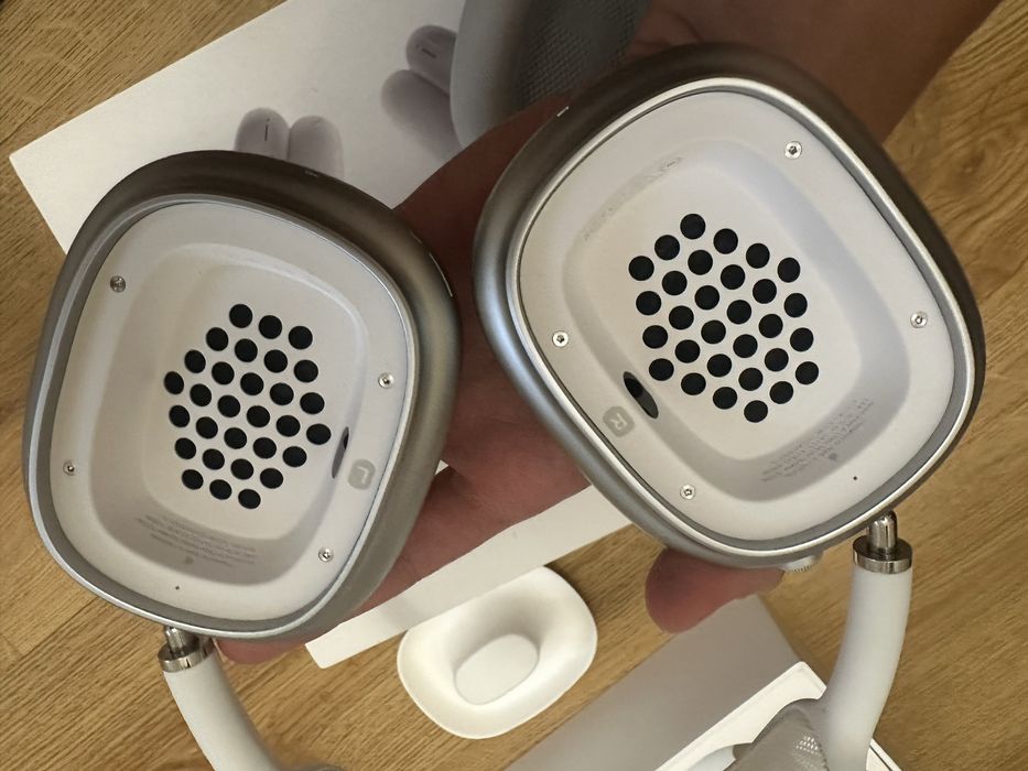 Airpods max Lightning Headphones