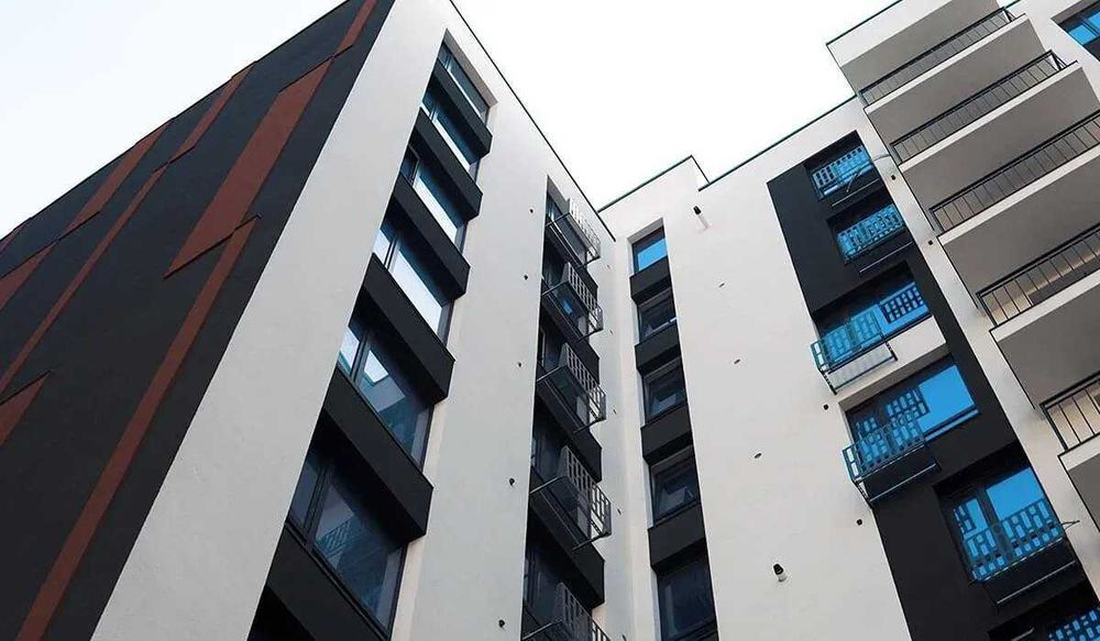 Здана двокімнатна квартира біля річки