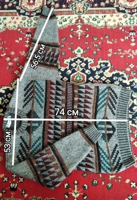 Теплый сезонный свитер