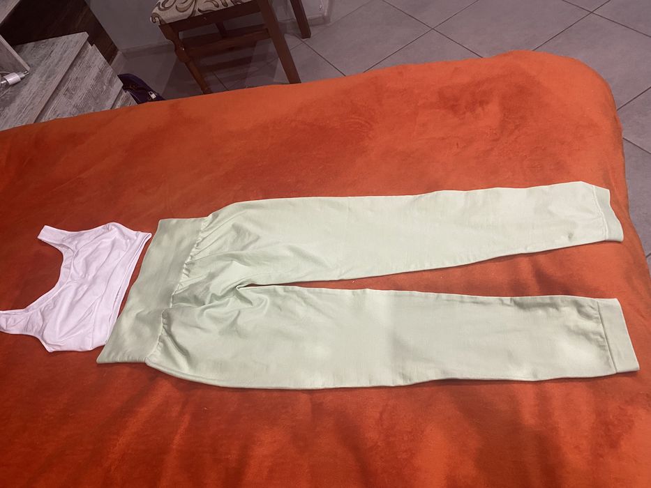 Костюм для тренировки или дома.