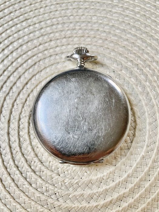 Карманые часы. Швейцария . На ходу!