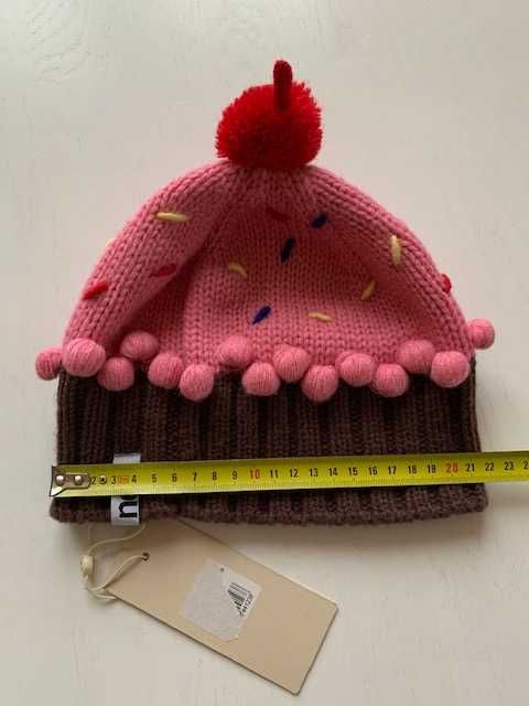 Шапка женская тёплая Neff из коллекции Cream - пирожное, донат, кекс