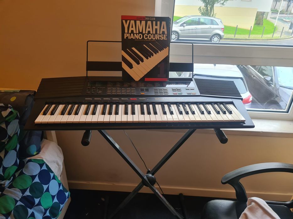 Teclado Yamaha PSR-37