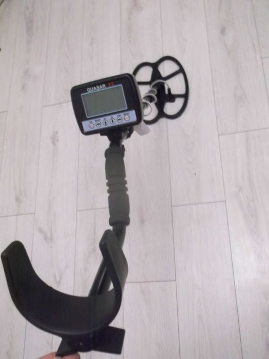 Profesjonalny  Wykrywacz Metali Metalu Quasar F3 / FORTUNE-M3/Pro2/S/L