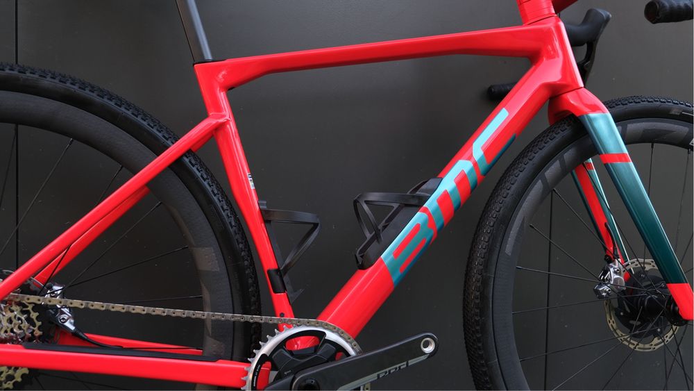Новий гравійний велосипед BMC Kaius 01 LTD Red AXS (2025) Powermeter