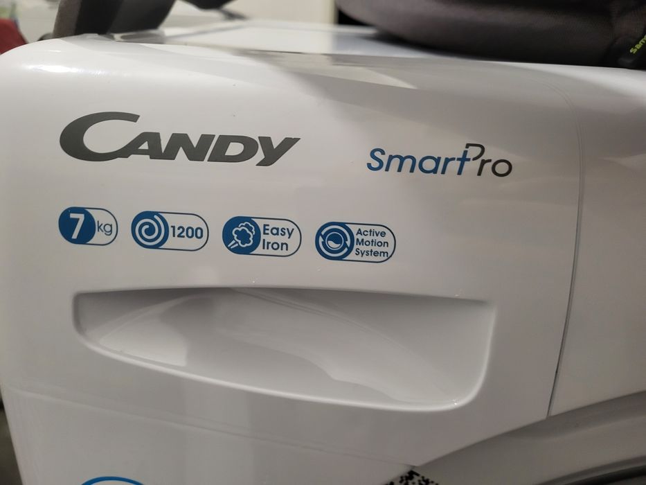 Máquina de lavar a roupa Candy Smart Pro - seminova