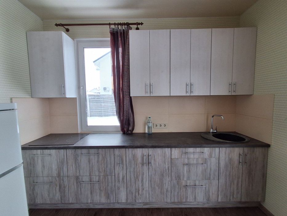 Оренда будинку - КМ «Сім Озер» с. Крушинка, вул. Кібенка.