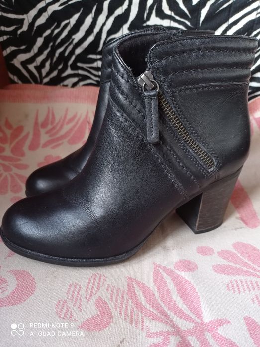 Ботинки женские Clarks. Натуральная кожа.