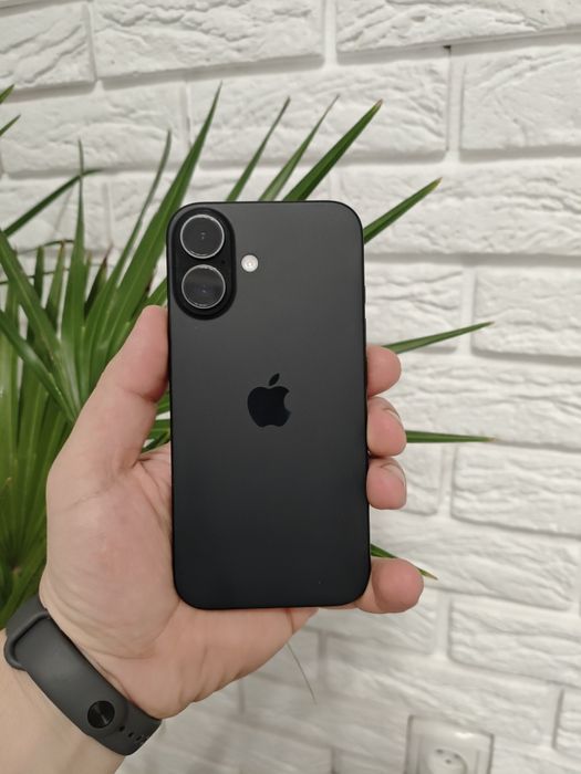 iPhone 16 256Gb Black Akb 92%