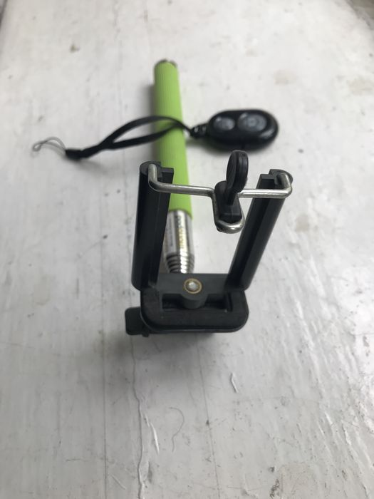 Автомобільний тримач