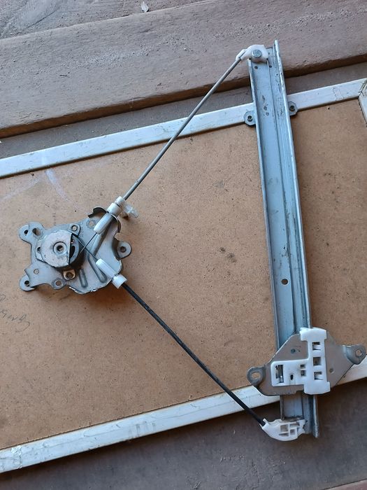 Стеклоподъёмник (склопідйомник) Mitsubishi outlander