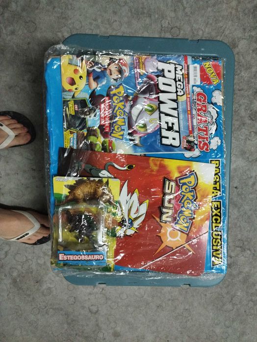 Pack de revistas seladas Mega Power com brinde + capa pokémon