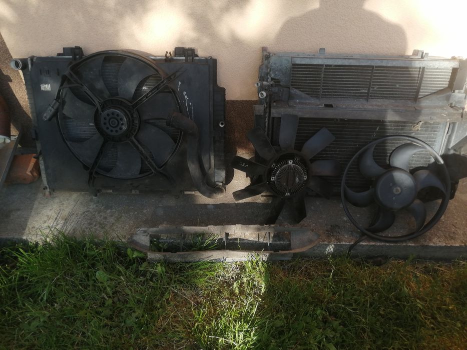 Паливний насос електричний та механічний до мерседес ом604 2,2 дизель