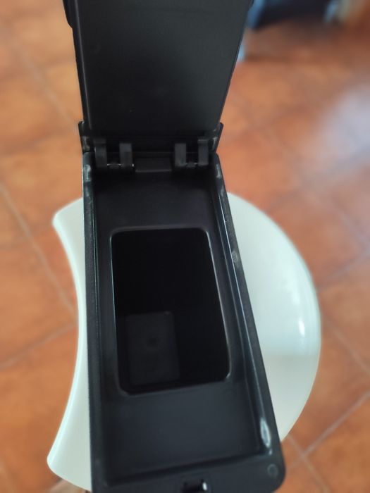 Apoio braços Peugeot 2008/208