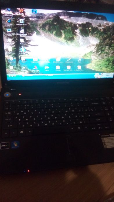 Ноутбук E_Machines E442