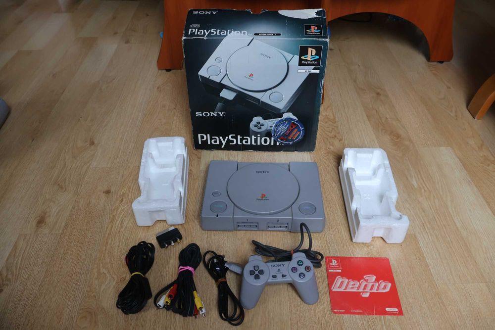 Konsola Playstation 1 PSX PS1 Scph-1002 Box Zgodne Numery ŁADNY STAN