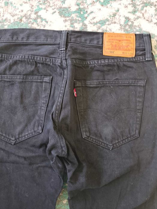 Czarne jeansy Levi's W33 L30