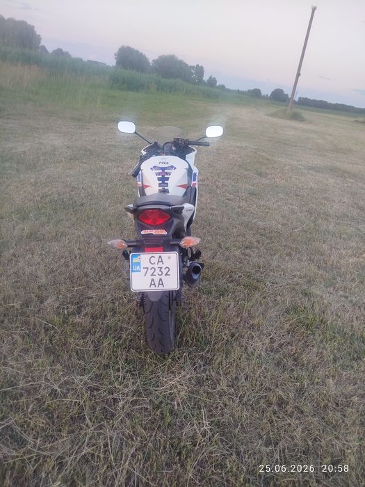 Продам Хонда сбр 125 р