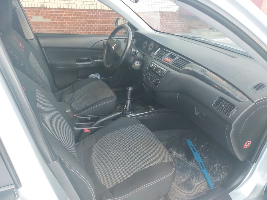 Mitsubishi lancer 9 2008 року 1,6 газ-бензин