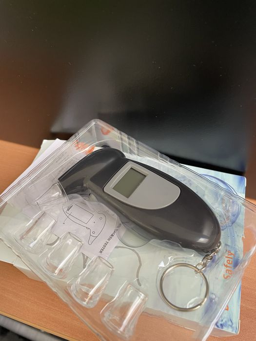 Alcohol Tester437319566938624001