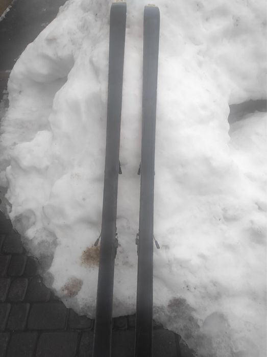 Продам лижі Atomik