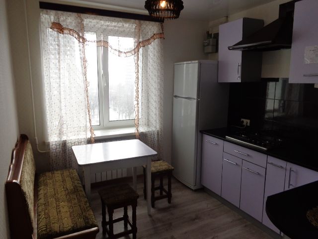 Подобово. Центр. 2 Кімн. Кондиціонер. Wi-Fi. Звітні документи.